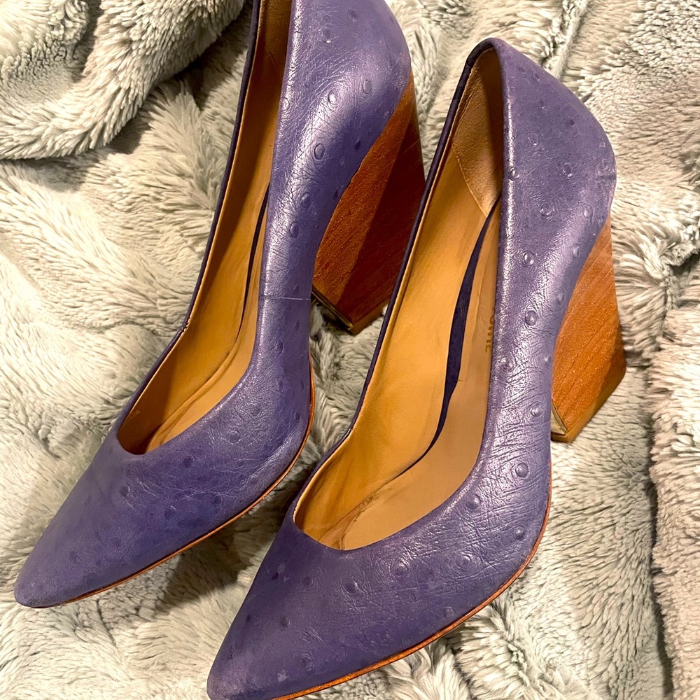 Pour La Victoire Block-Heel Pumps in Blue Ostrich 💙 Size 7.5